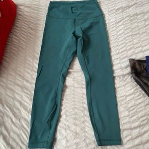 Lululemon Wunder Under